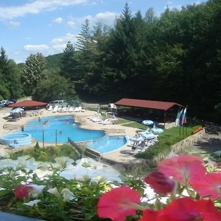 Отель Park Troyan 3*